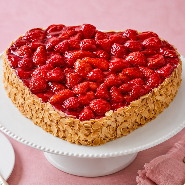 Strawberry Sponge Cake